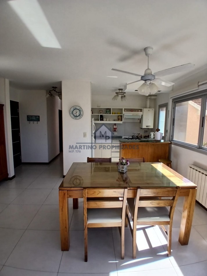 Excelente departamento en Venta, Zona Centro, Villa Gesell.-