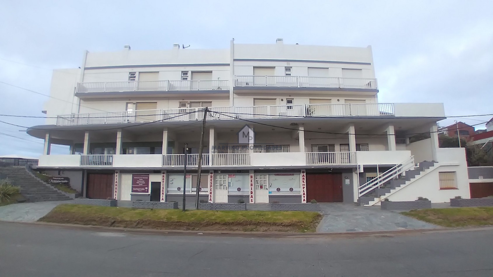 Departamento de 1 ambiente amplio frente al Mar en Venta, Villa Gesell, Zona Centro.-