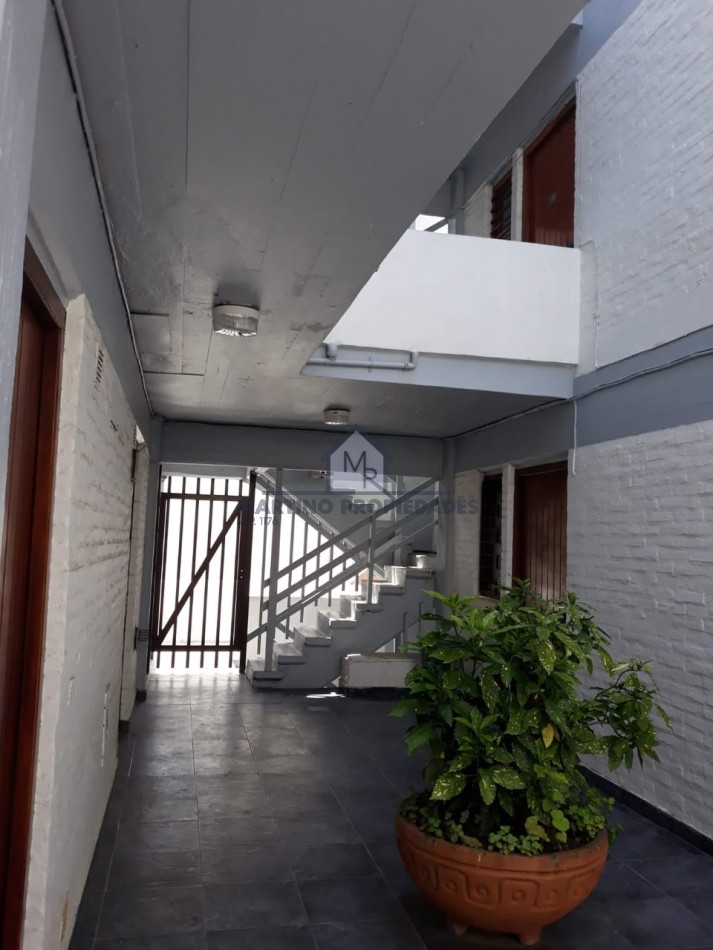 Departamento de 2 ambientes con Vista al Mar y cochera, Zona Centro, Villa Gesell.-