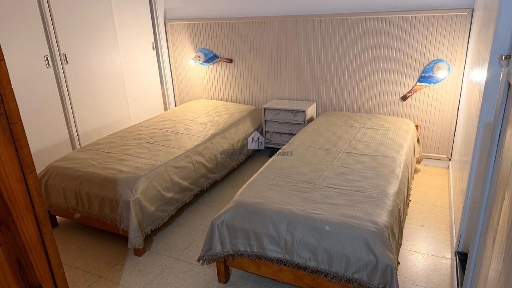 Departamento de 1 ambiente amplio frente al Mar en Venta, Villa Gesell, Zona Centro.-