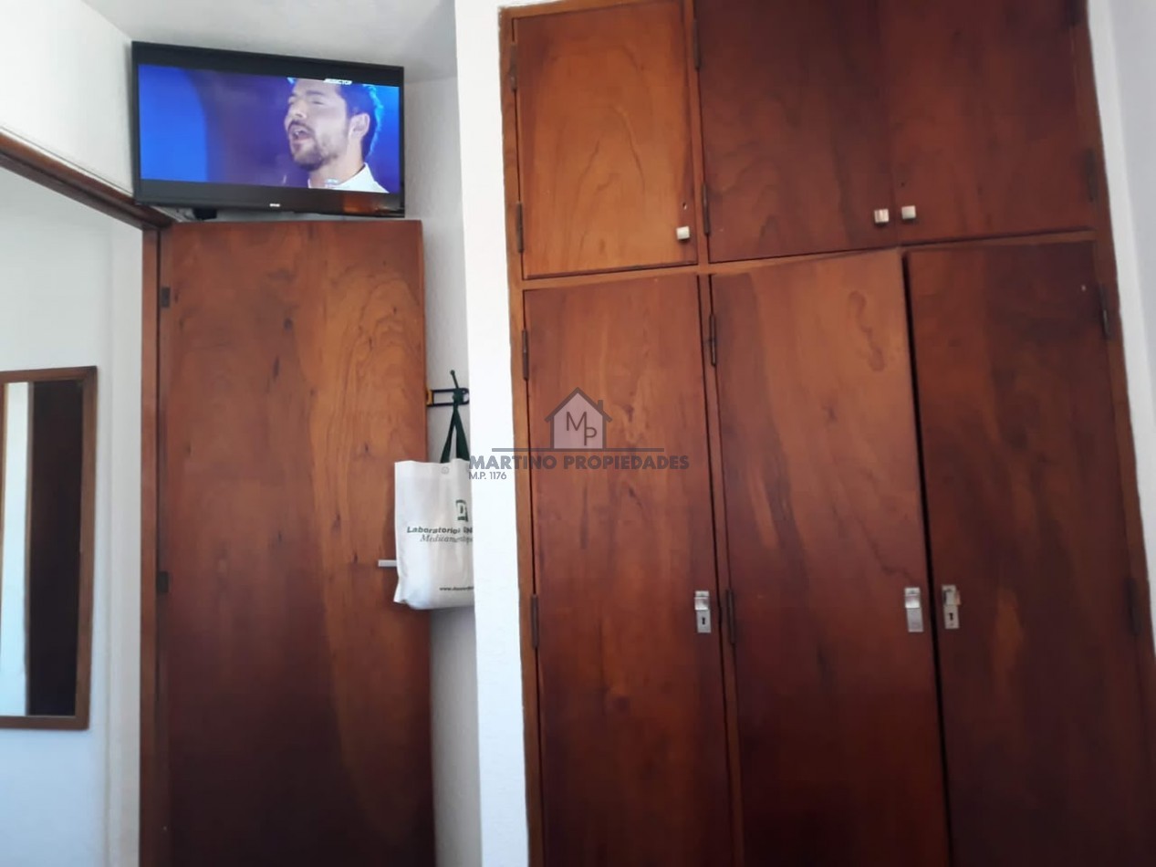 Departamento de 2 ambientes con Vista al Mar y cochera, Zona Centro, Villa Gesell.-