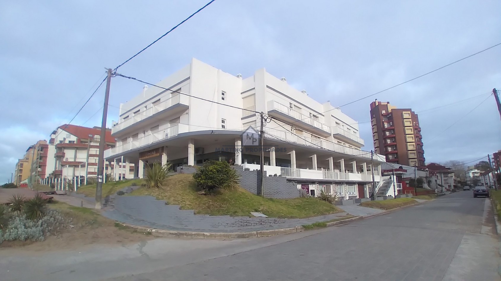 Departamento de 1 ambiente amplio frente al Mar en Venta, Villa Gesell, Zona Centro.-