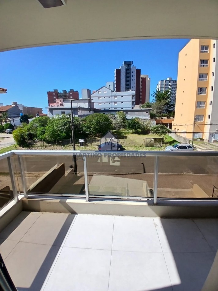 Excelente departamento en Venta, Zona Centro, Villa Gesell.-