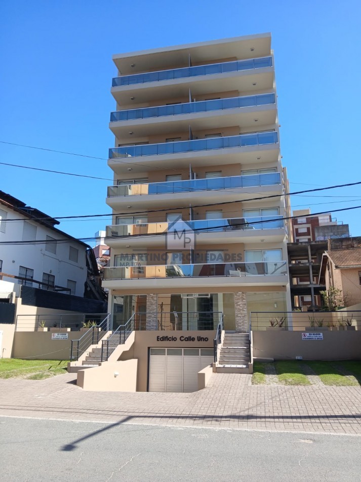 Excelente departamento en Venta, Zona Centro, Villa Gesell.-