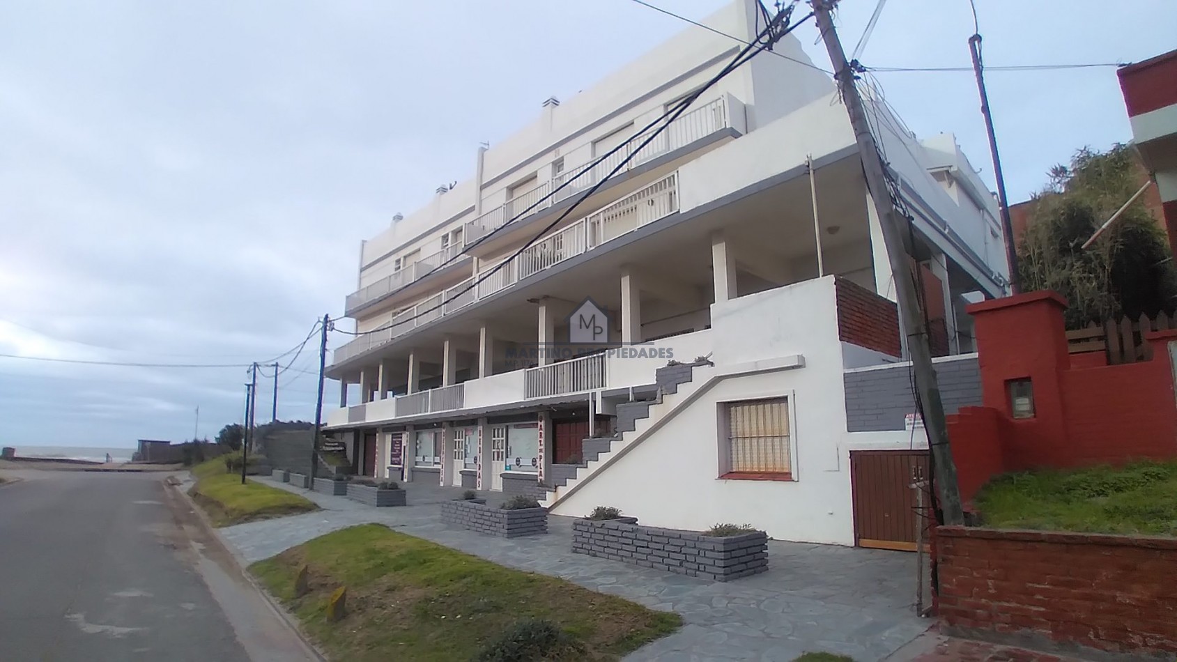 Departamento de 1 ambiente amplio frente al Mar en Venta, Villa Gesell, Zona Centro.-