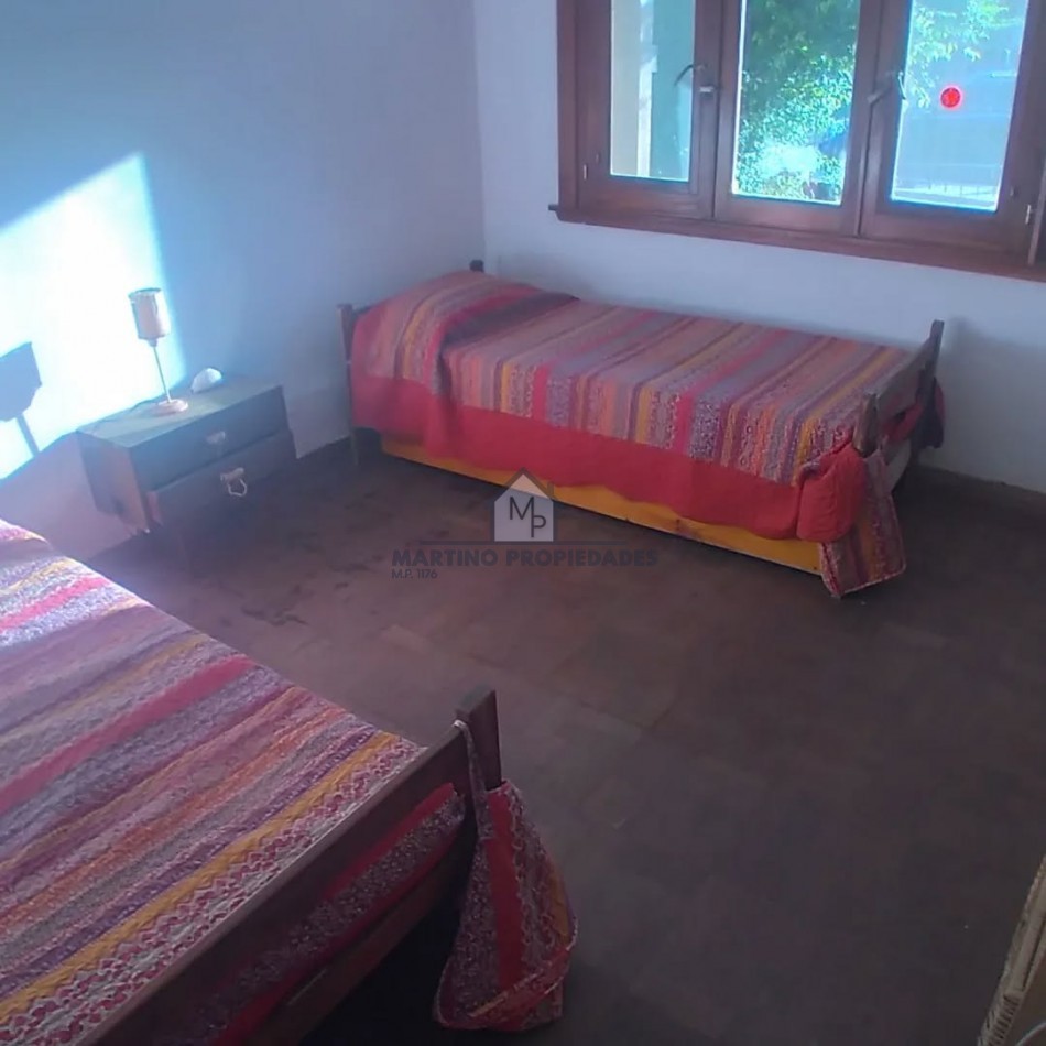 Casa en Venta, Villa Gesell, Zona Centro.-