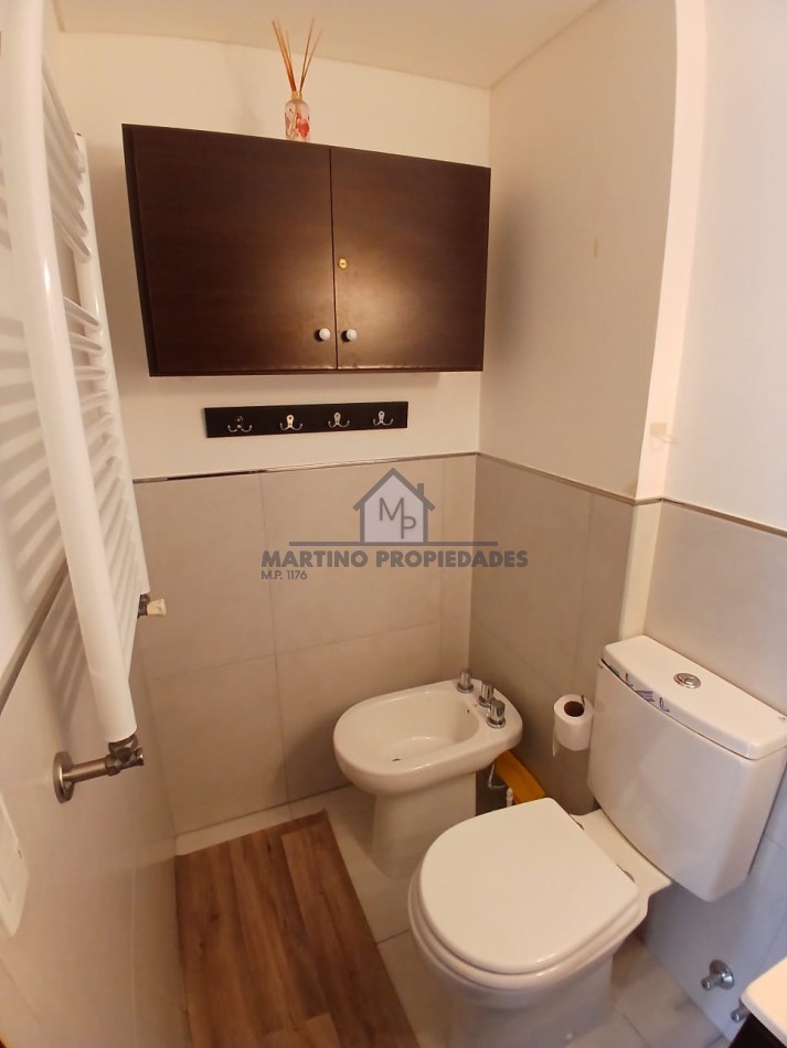 Excelente departamento en Venta, Zona Centro, Villa Gesell.-
