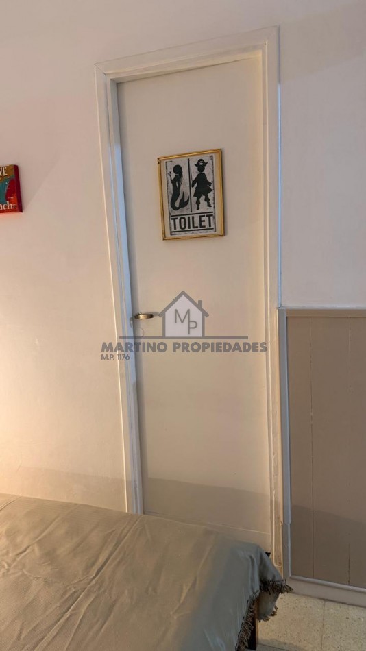 Departamento de 1 ambiente amplio frente al Mar en Venta, Villa Gesell, Zona Centro.-